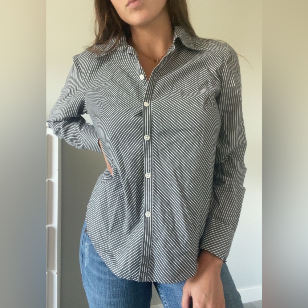 Ann Taylor Gray and White Striped Top